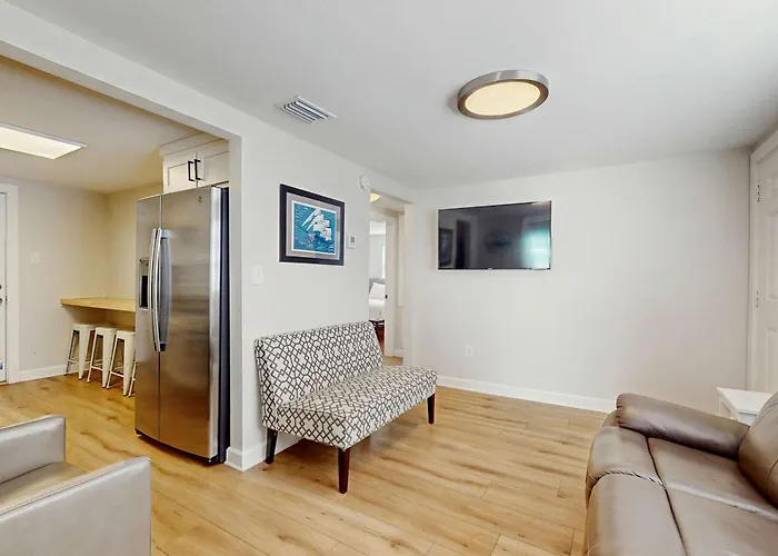 Holiday home Coastal With Water Views Internet And Washer And Dryer Gulf Shores